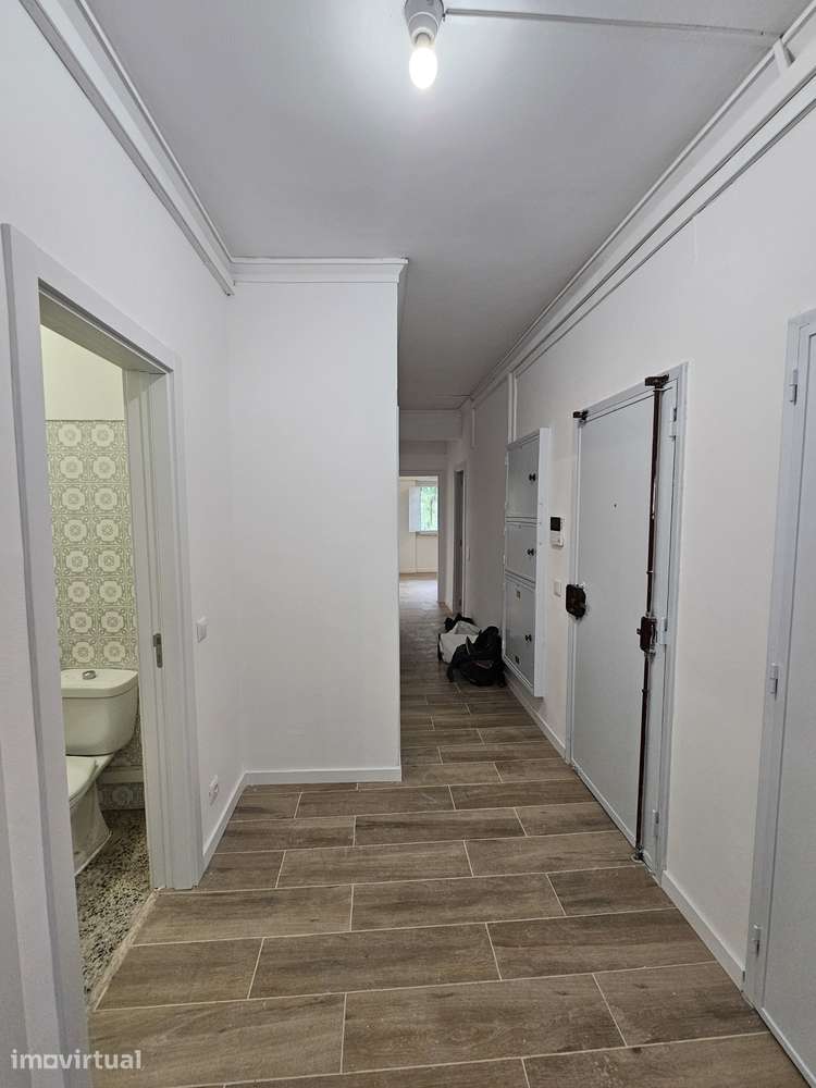 Apartamento T3 renovado na Damaia para arrendamento - Grande imagem: 3/10
