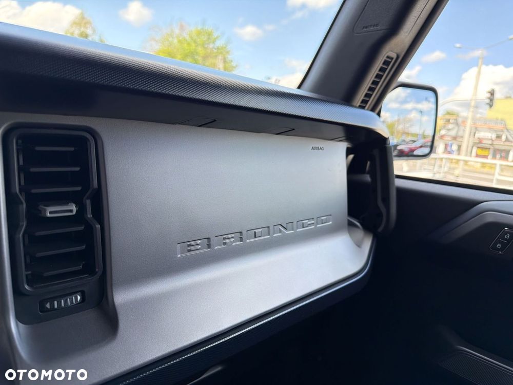 Ford Bronco 2.7 EcoBoost 4WD Outer Banks - 24