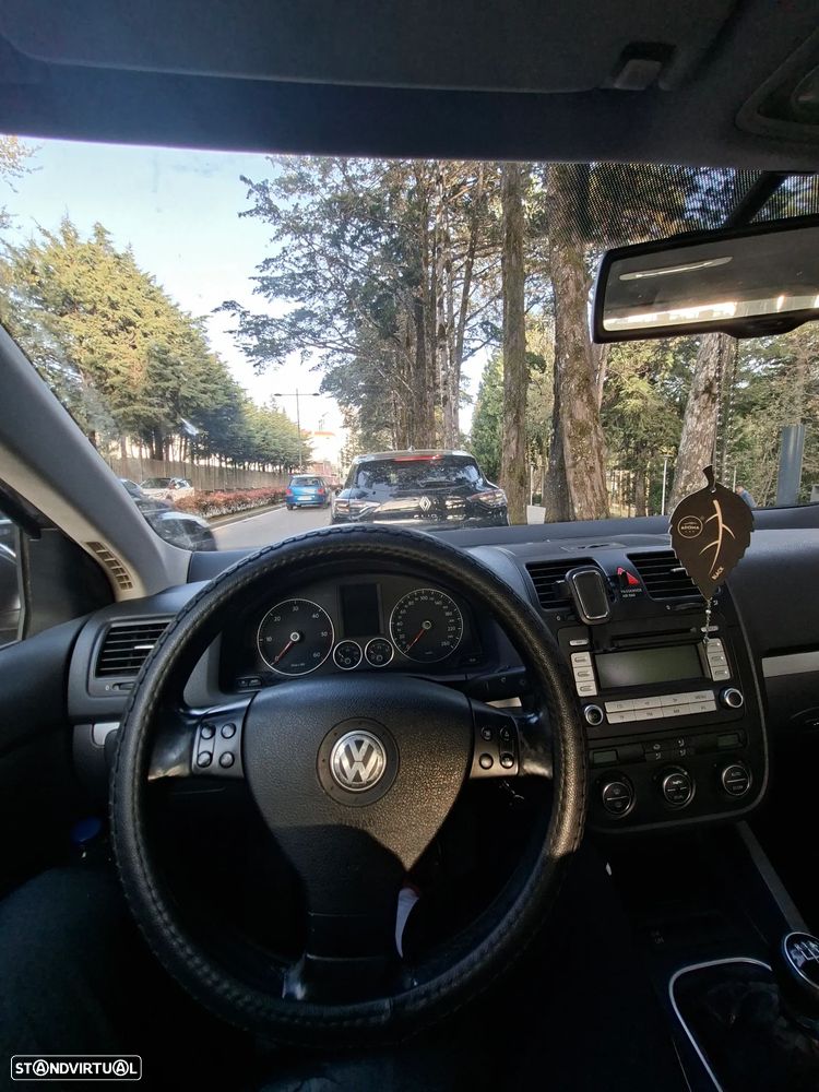 VW Jetta 1.9 TDi Trendline - 17