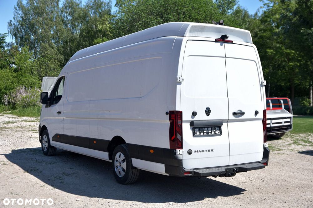 Renault Master Furgon L4H3 2.0 170KM - 7