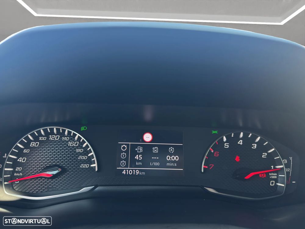 Peugeot 2008 1.2 PureTech Active - 11