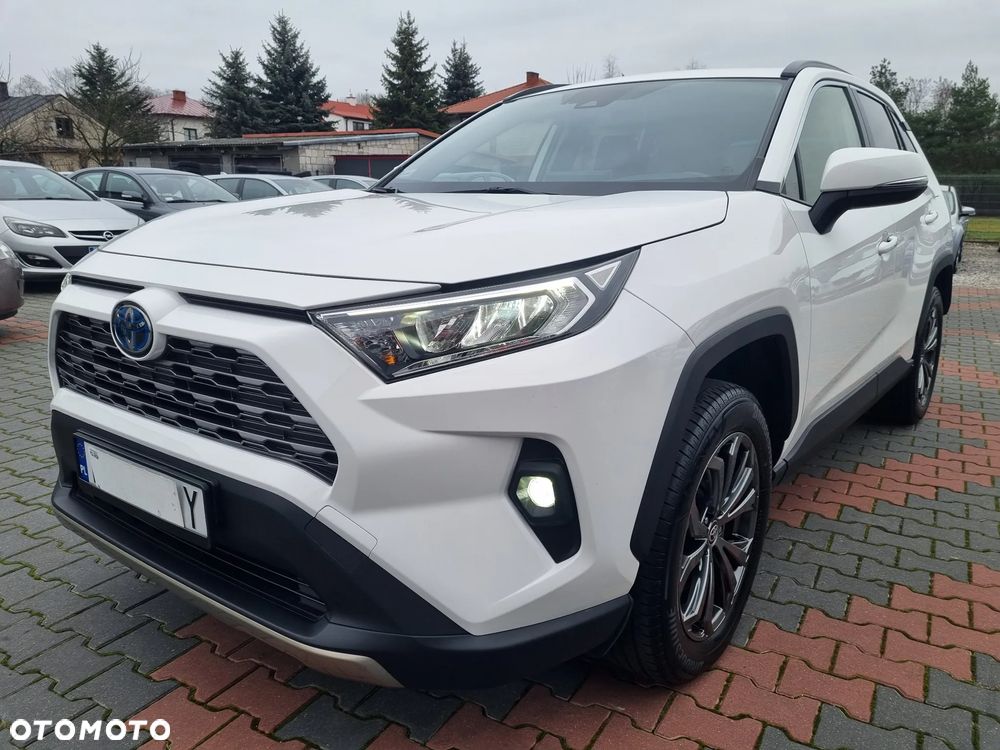 Toyota RAV4 - 1