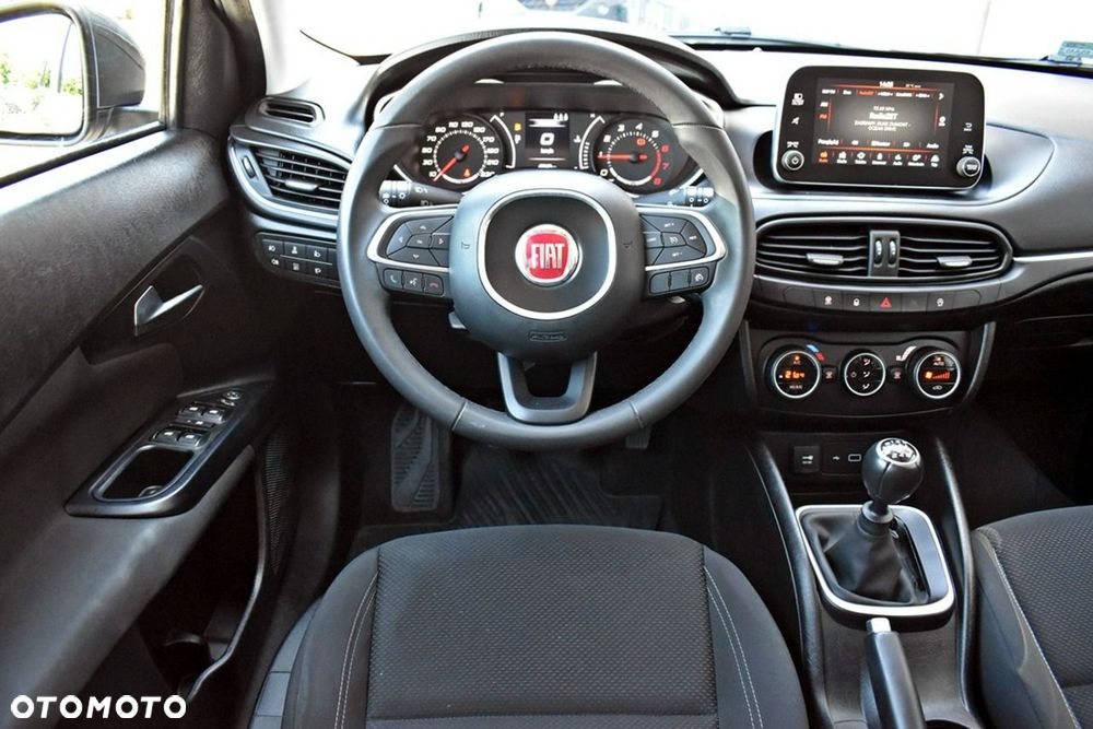 Fiat Tipo 1.4 T-Jet 16v Lounge EU6 - 13