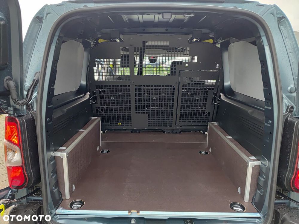 Opel Combo Cargo Combo Cargo L2 Załogowy 1.5 Diesel 131 KM AT8 - 14