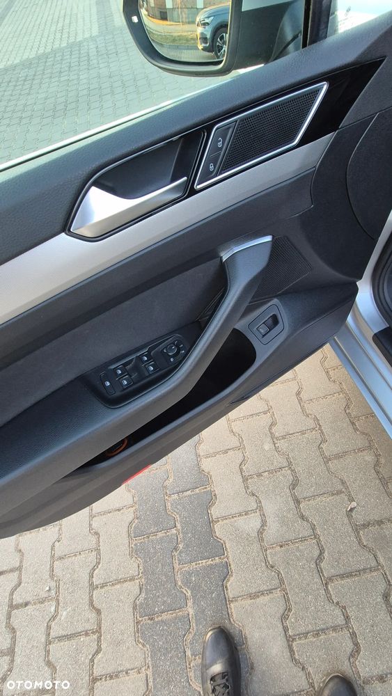 Volkswagen Passat 2.0 TDI BMT Comfortline DSG7 - 9