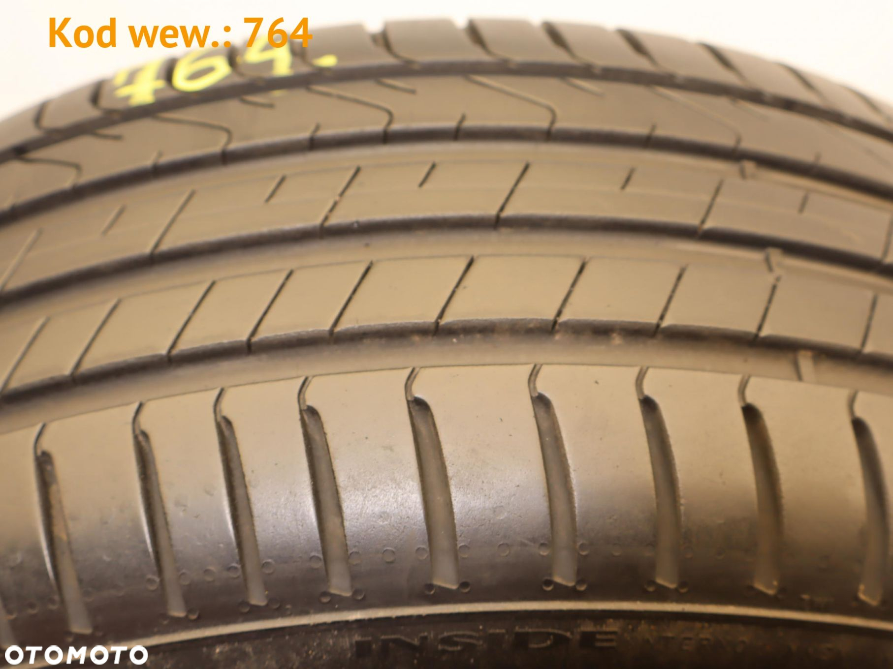Pirelli Cinturato P7 - 225/50 R17 - 8
