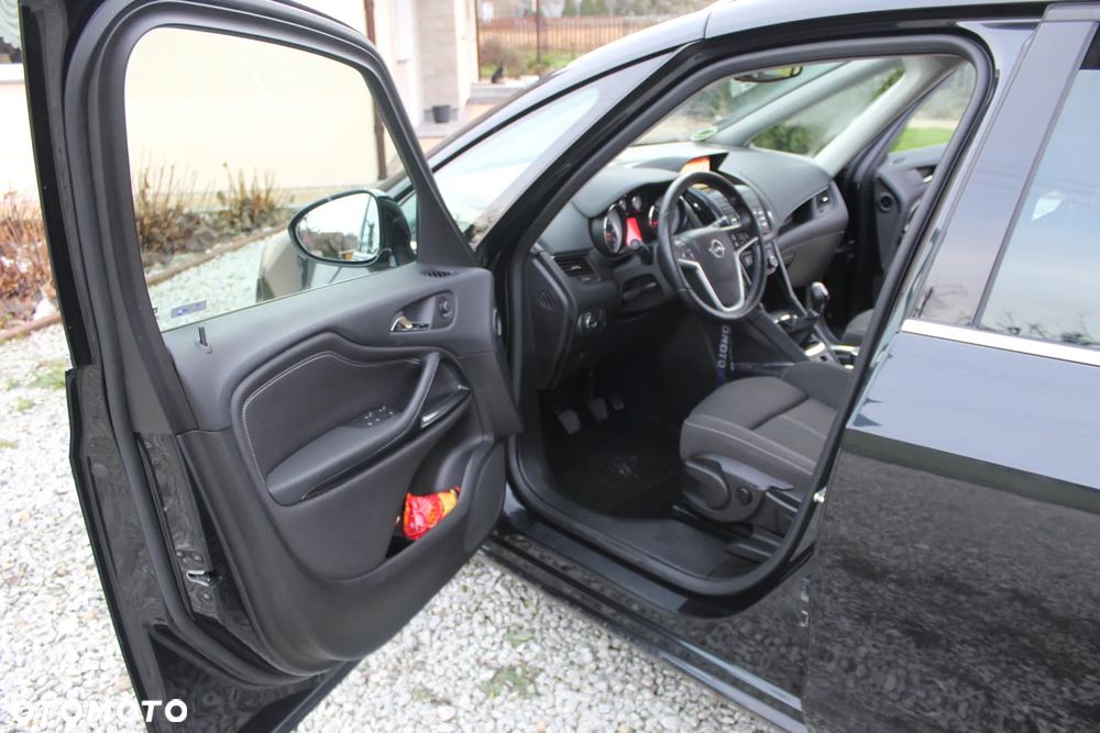 Opel Zafira 2.0 D (CDTI ecoFLEX) Start/Stop Innovation - 18