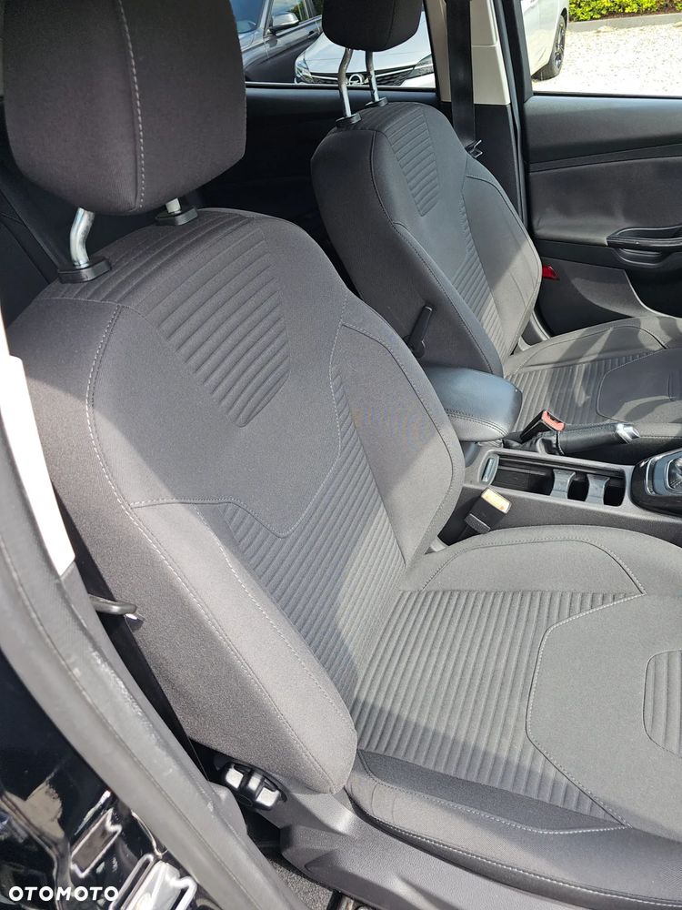 Ford Focus 1.5 EcoBlue Start-Stopp-System TITANIUM - 13