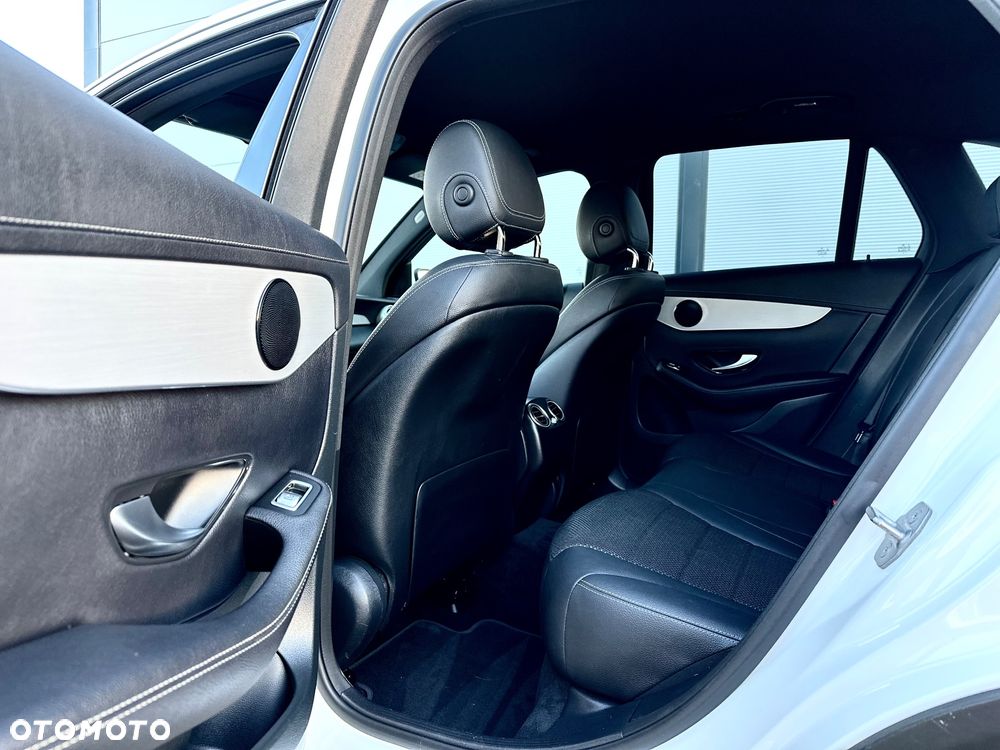 Mercedes-Benz GLC 220 d - 28