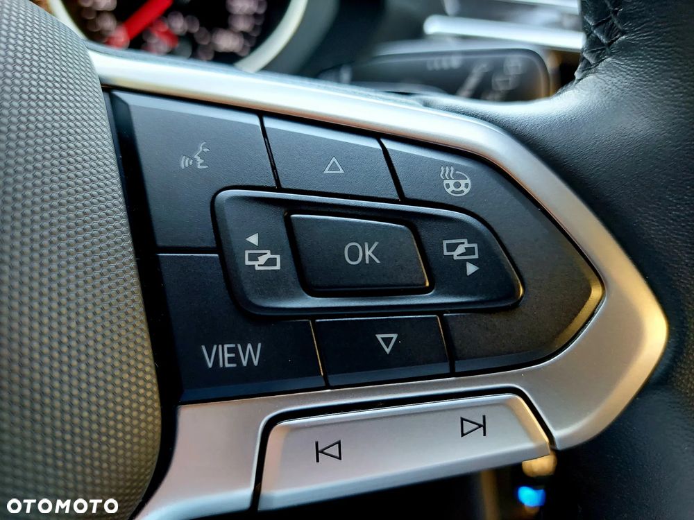 Volkswagen Tiguan - 16
