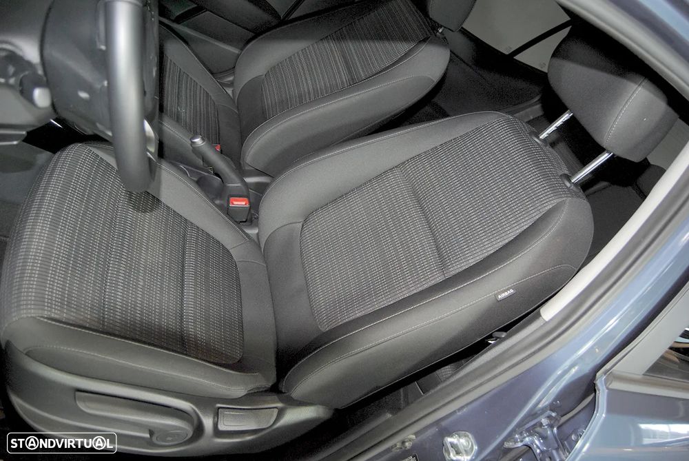 Kia Stonic 1.0 T-GDI Drive — fotografia 18