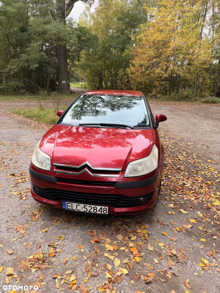 Citroen C4 2006 photo 2