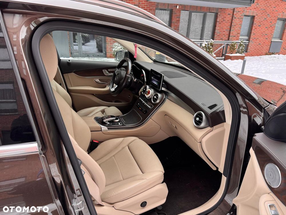 Mercedes-Benz GLC - 6