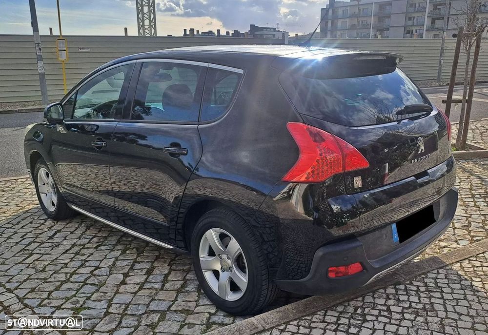 Peugeot 3008 2.0 HDi Hybrid4 - 5