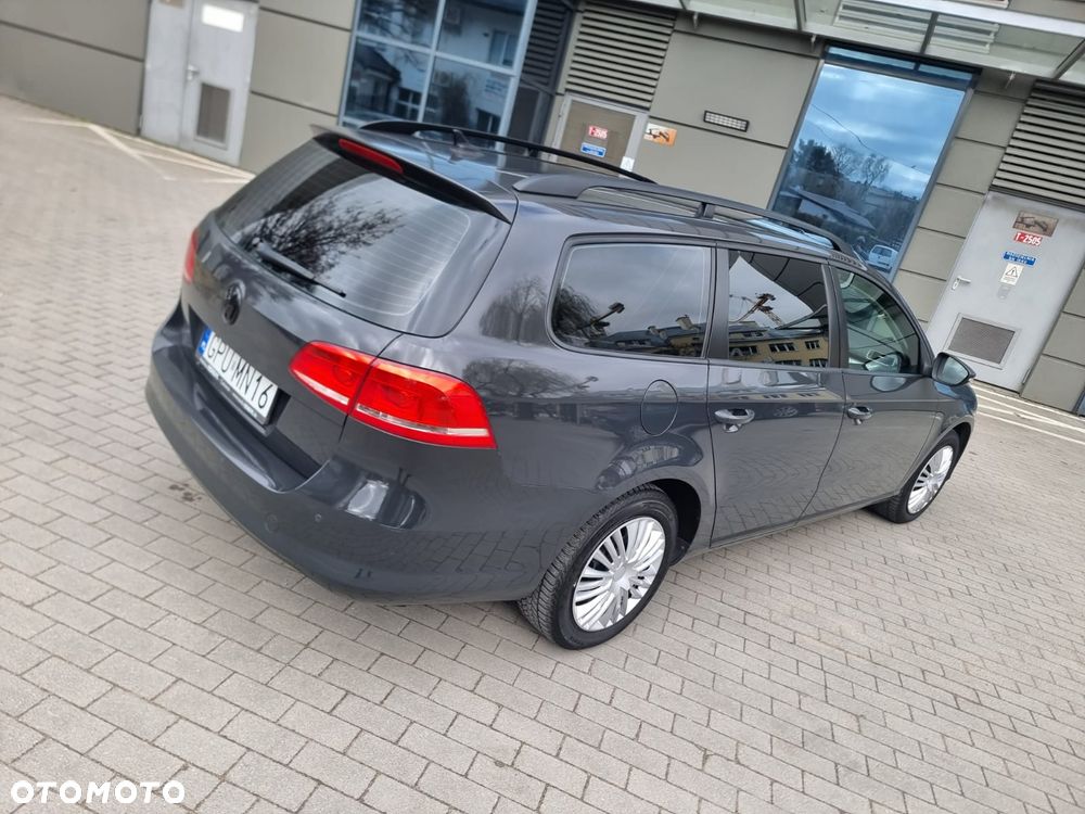 Volkswagen Passat 2.0 TDI Comfortline - 21