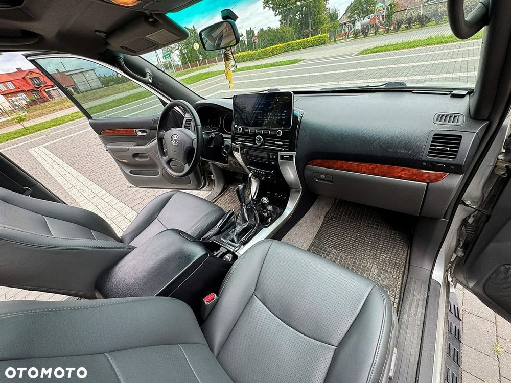 Toyota Land Cruiser LC 3.0 D-4D Prestige - 23