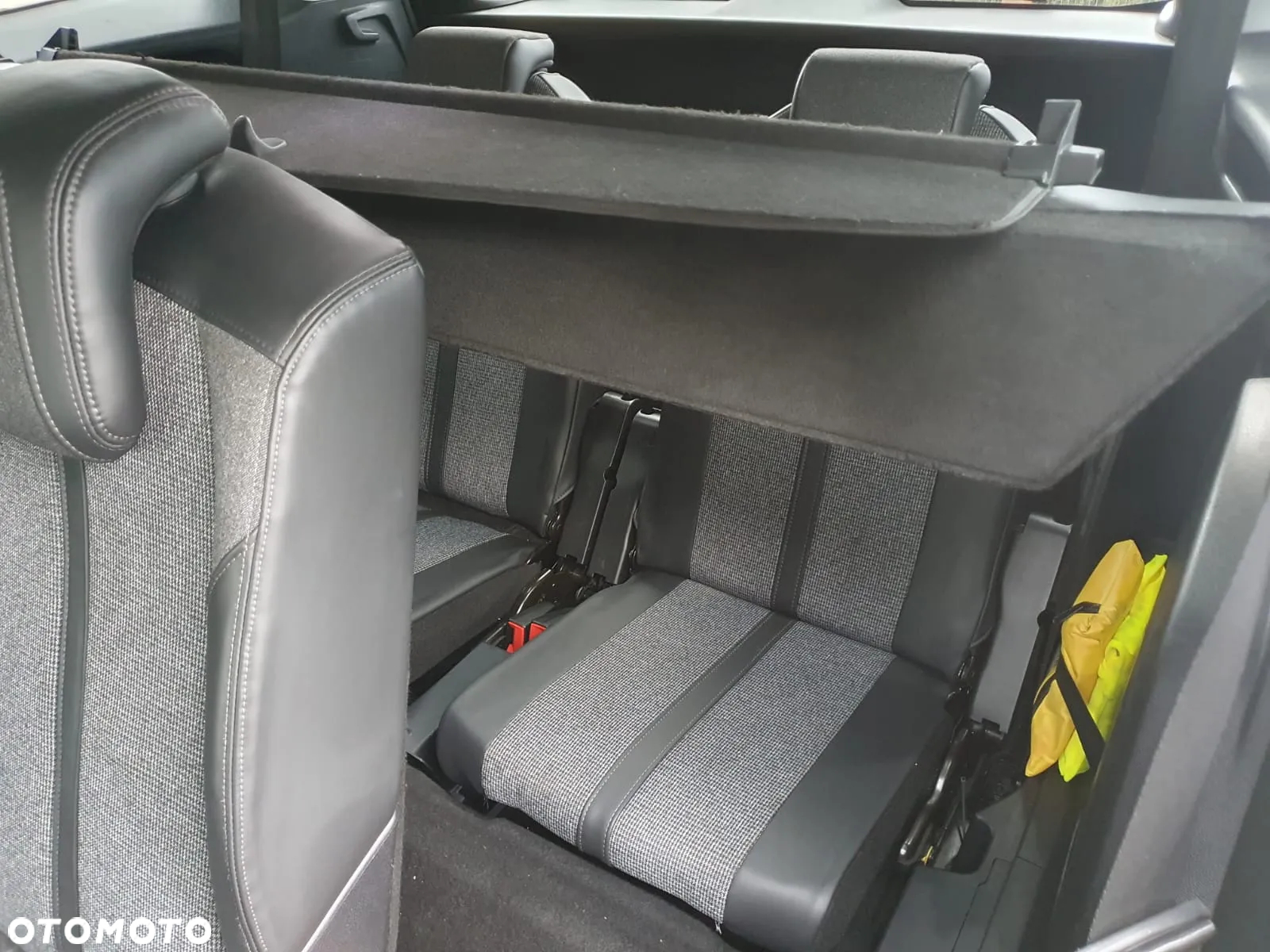 Peugeot 5008 1.2 PureTech Active Pack S&S - 25