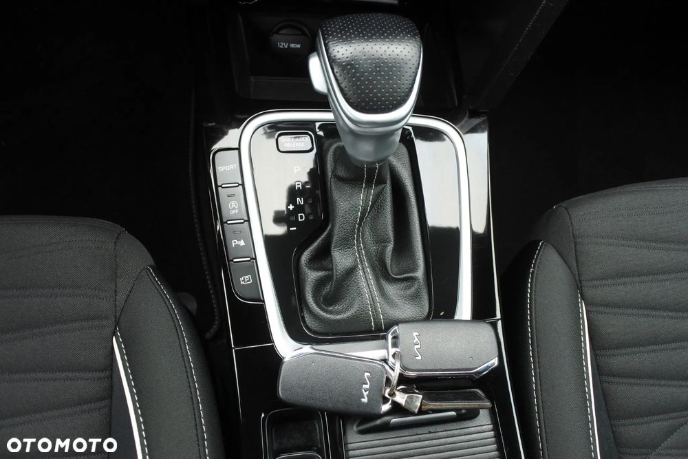 Kia ProCeed 1.5 T-GDI DCT7 OPF GT LINE - 19