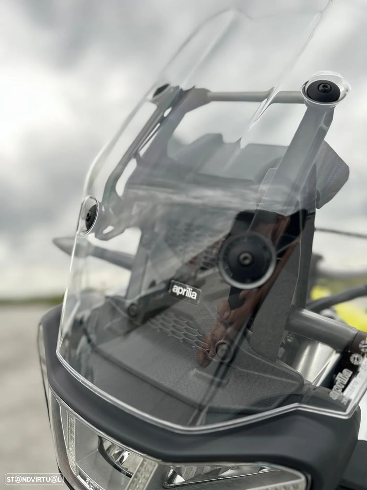 Aprilia Tuareg 660 Acid Gold - 8