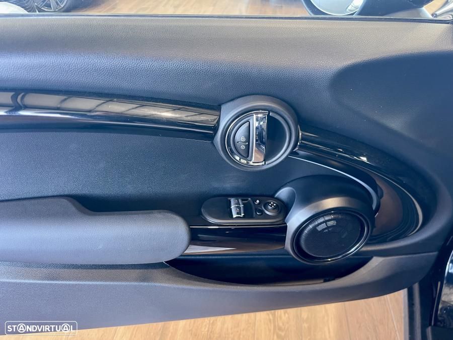 MINI 3 Portas Cooper SE Premium P. Classic - 32