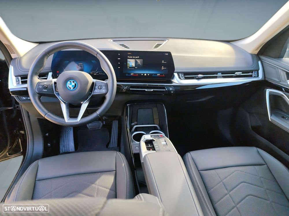 BMW X1 xDrive25e xLine - 12