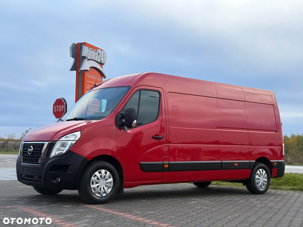 Nissan NV400