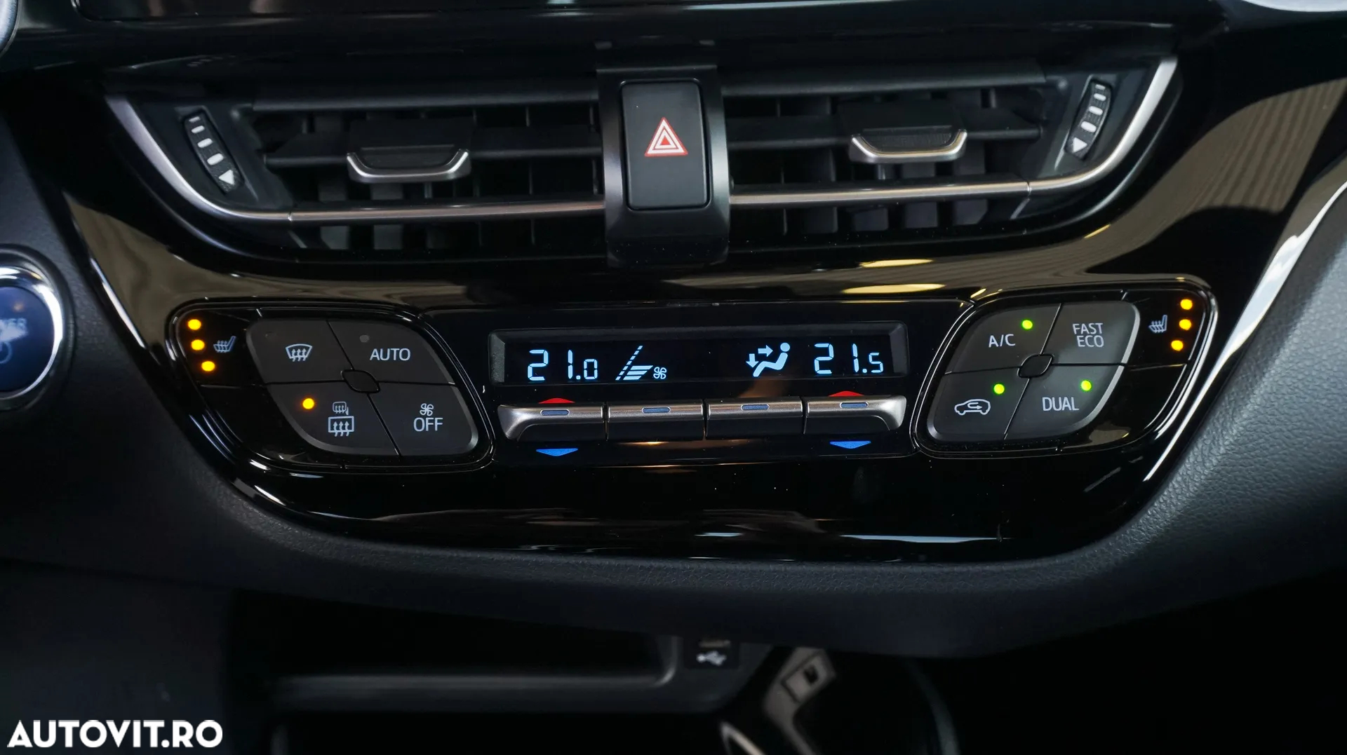 Toyota C-HR - 12