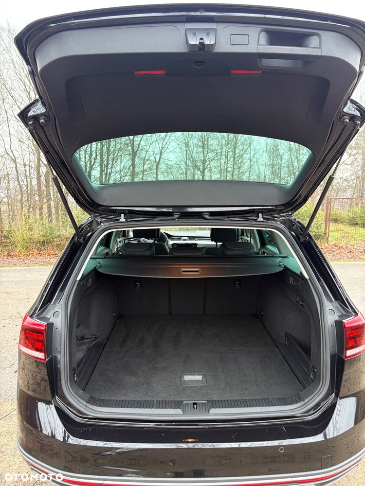 Volkswagen Passat 2.0 TDI 4Mot Elegance DSG - 13