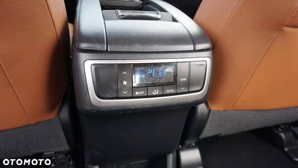 Toyota Highlander - 20