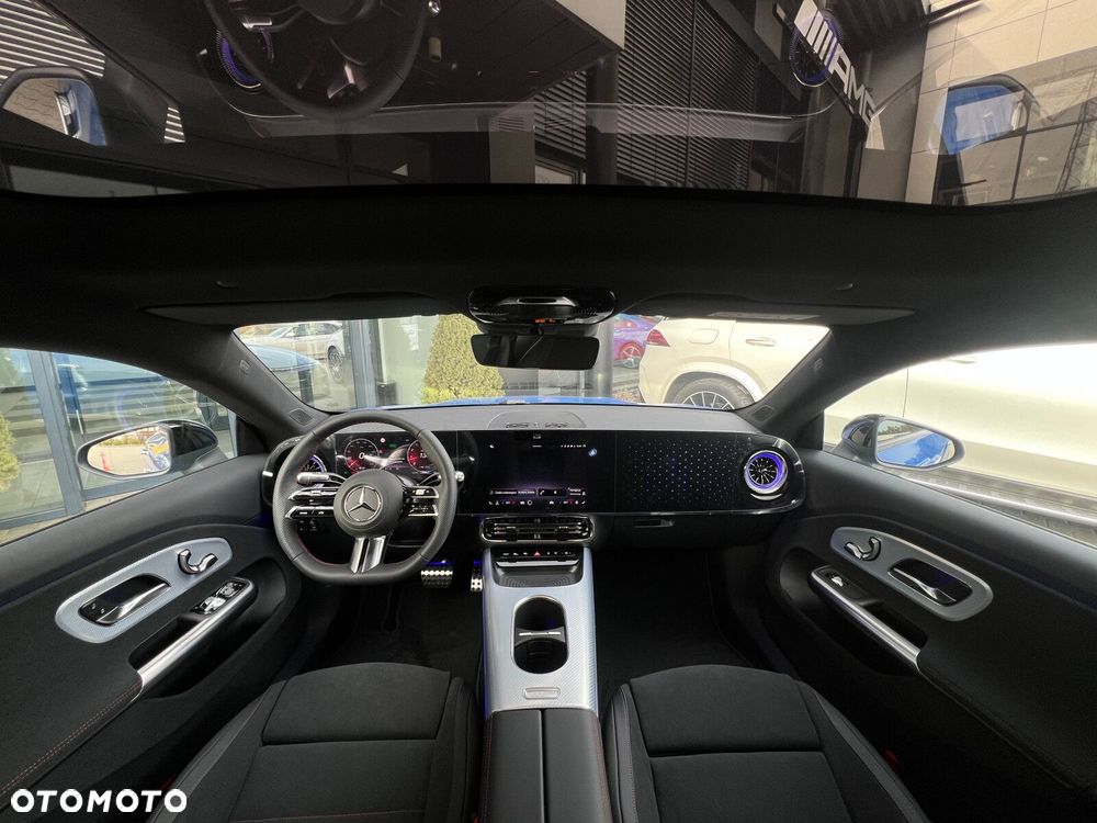 Mercedes-Benz CLA - 12