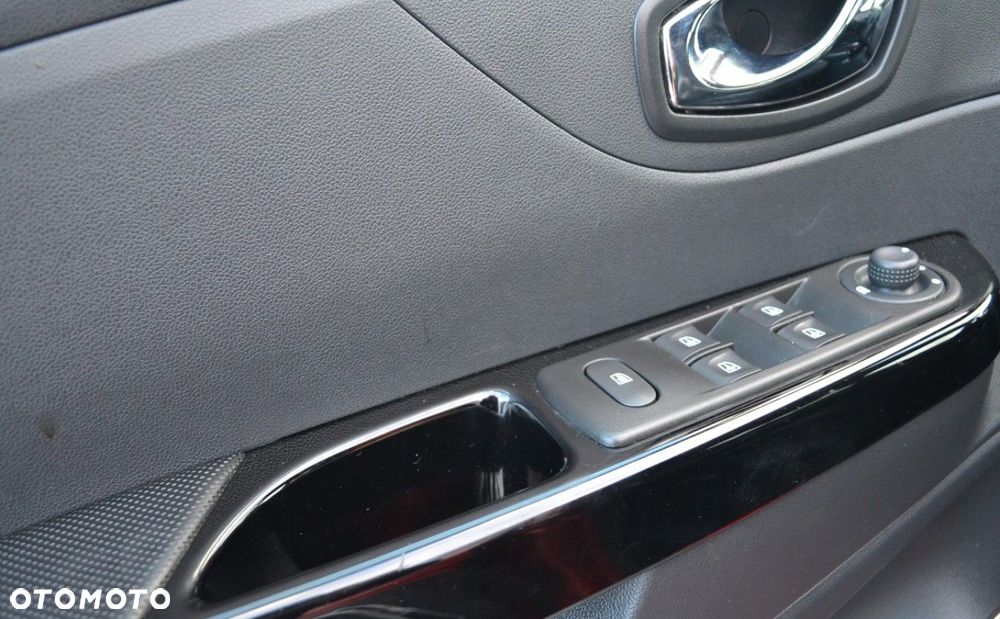 Renault Captur ENERGY TCe 120 EDC Bose Edition - 21