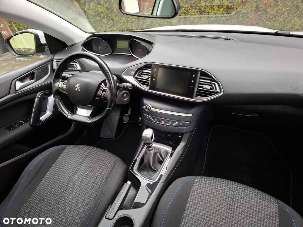 Peugeot 308 BlueHDi 130 Stop & Start Style - 18