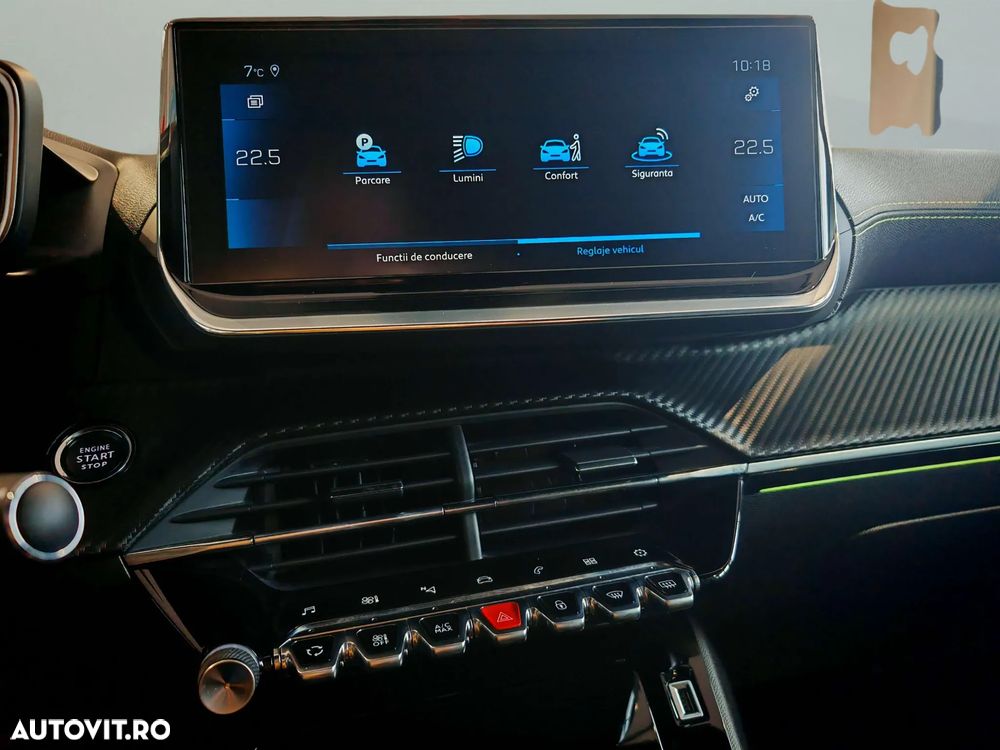 Peugeot 208 1.2 L PureTech STT GT - 32