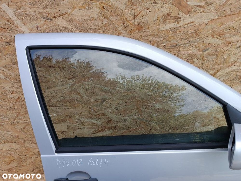 VW GOLF IV 4 DRZWI PRZÓD PRAWY PRAWA KOD LAK - 4