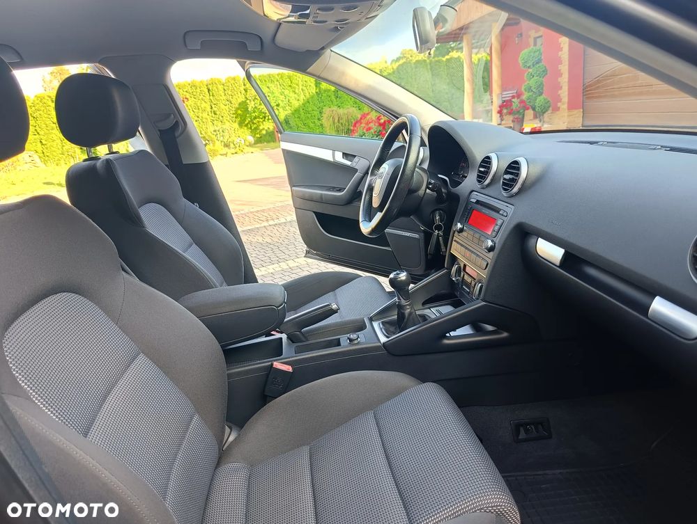 Audi A3 Sportback - 37