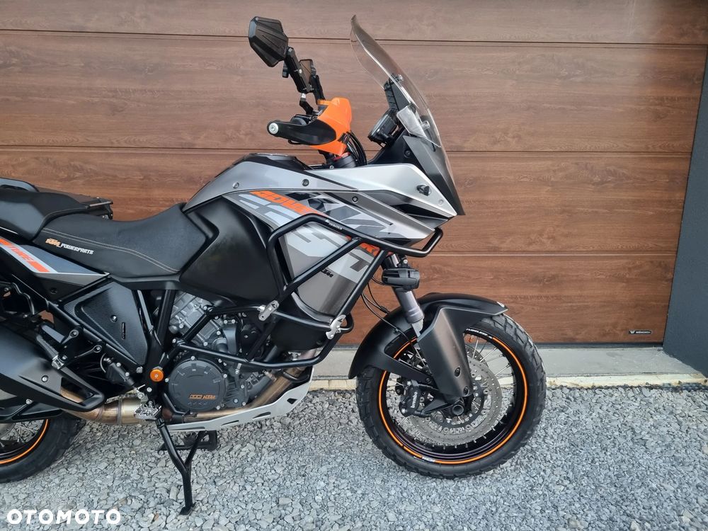 KTM Adventure - 12