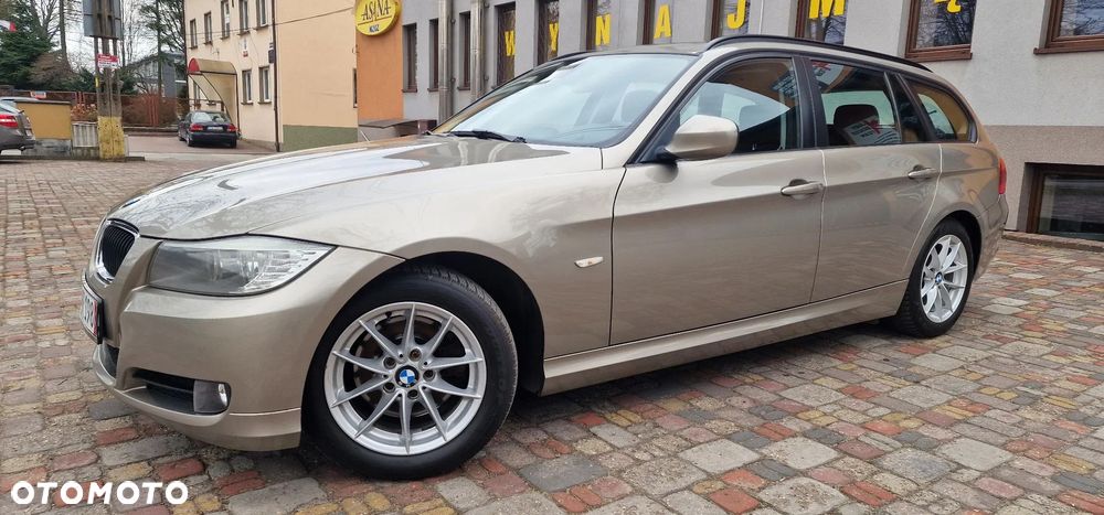 BMW Seria 3 320d DPF Edition Sport - 24