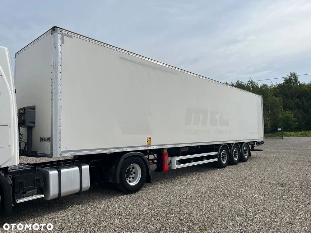 Fruehauf FURGON / IZOTERMA / BOX / 2018 / Import Francja - 2