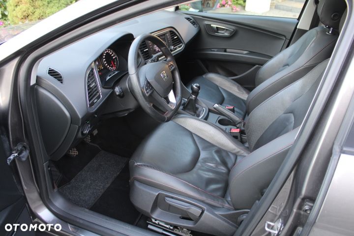 Seat Leon 2.0 TDI DPF Ecomotive FR - 19