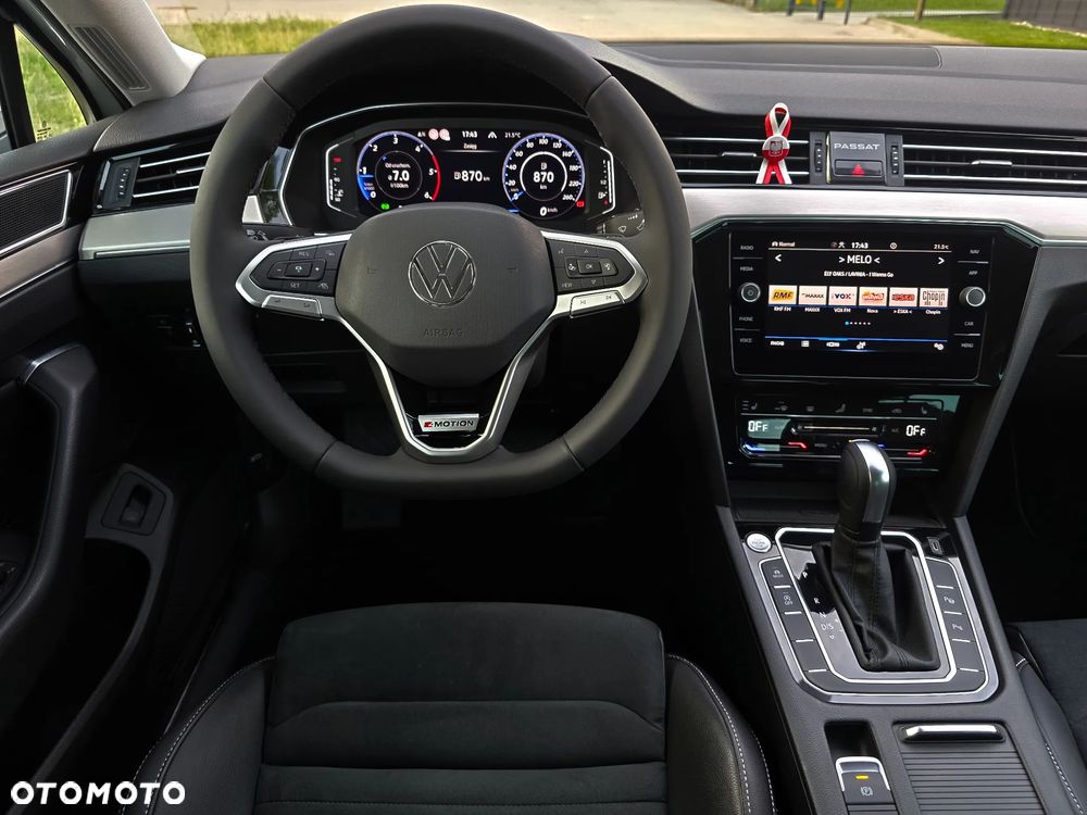 Volkswagen Passat 2.0 TDI Elegance DSG - 38