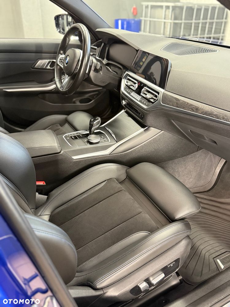 BMW Seria 3 330i xDrive M Sport sport - 19