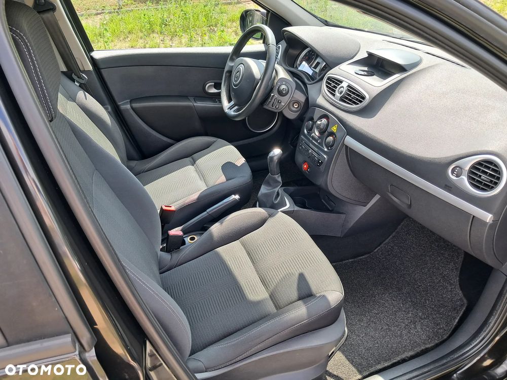 Renault Clio 1.2 16V 75 Dynamique - 18