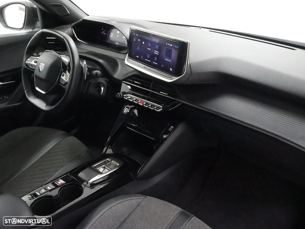 Peugeot 2008 2024 photo 3