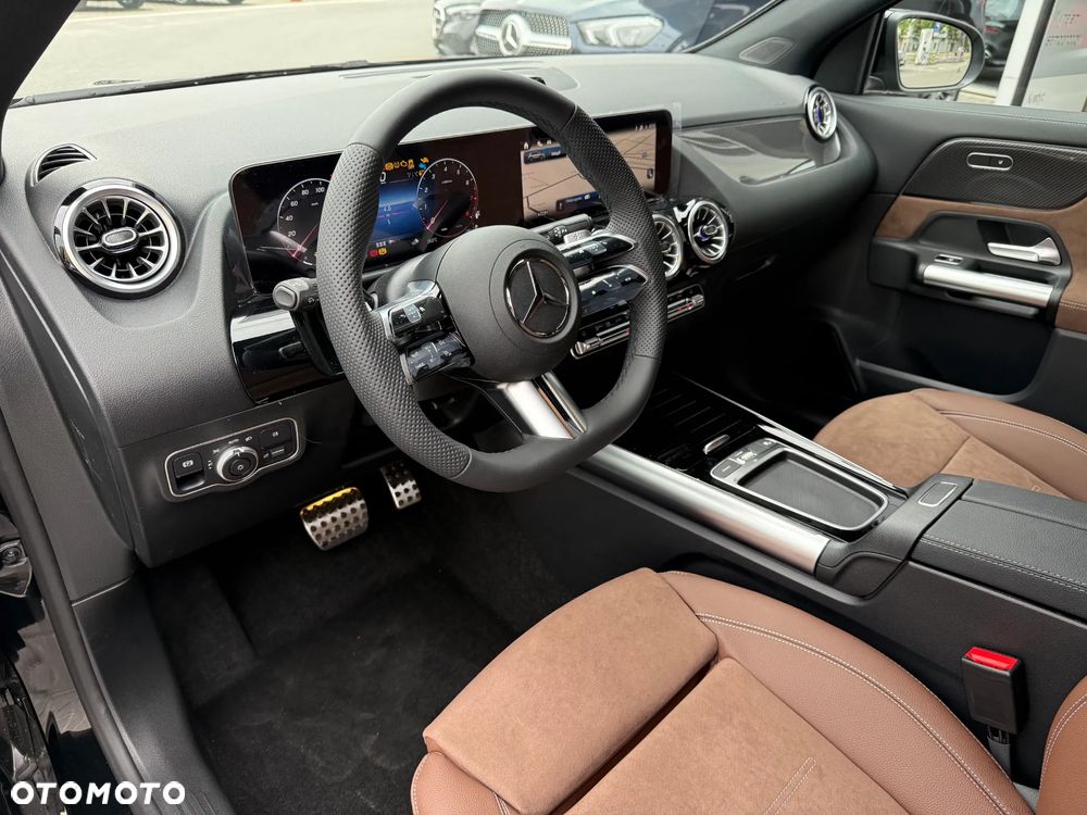 Mercedes-Benz GLA 220 mHEV 4-Matic AMG Line 8G-DCT - 10