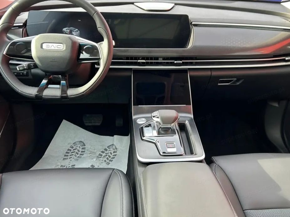 BAIC 7 1.5T Luxury DCT - 7