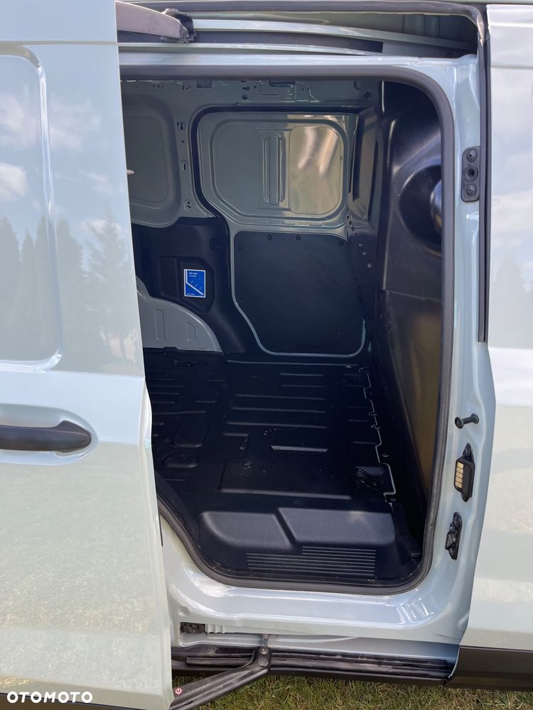 Ford Transit Courier - 9