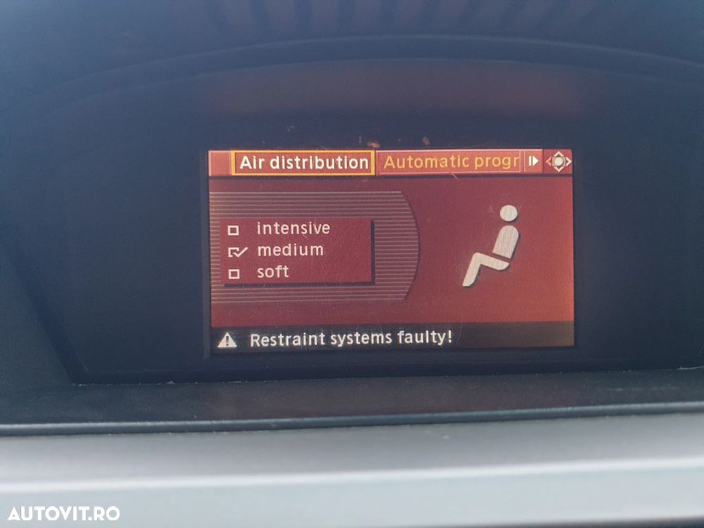 BMW Seria 3 320d DPF Efficient Dynamics Edition - 23