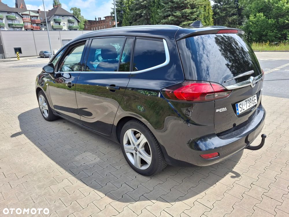 Opel Zafira - 15