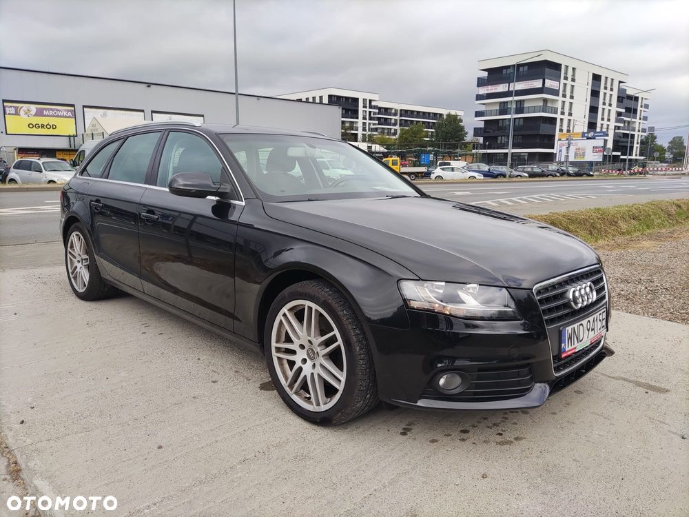 Audi A4 Avant - 10
