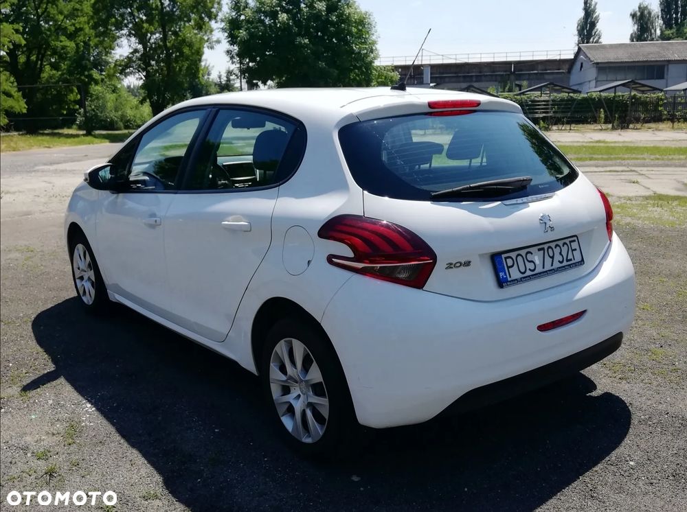 Peugeot 208 - 7